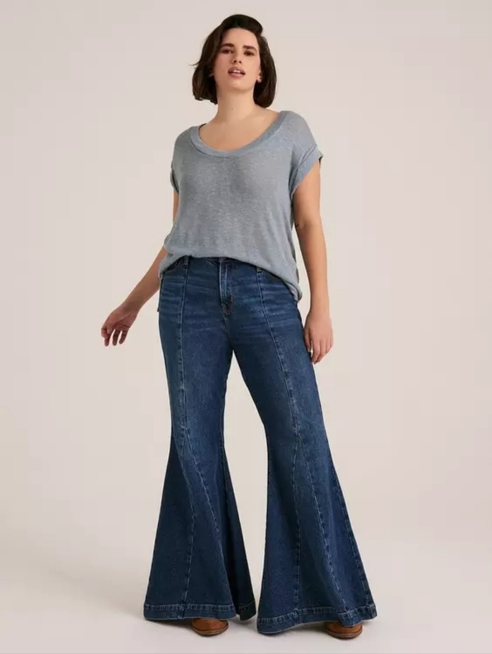 Torrid | NWT Festi High Rise Super Flare Jeans Desert Bluebell Size 26S